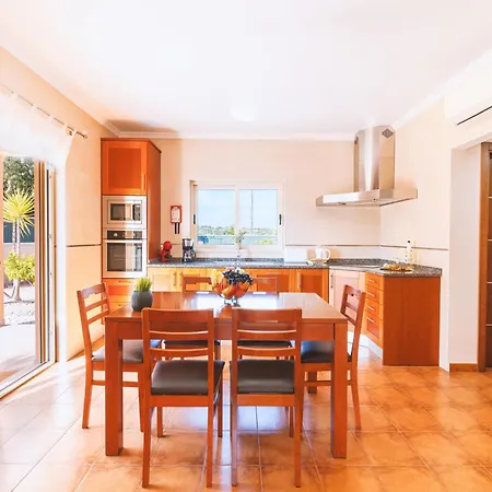 Charming With Private Pool