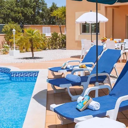 Charming With Private Pool