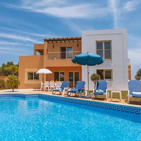 Charming With Private Pool * Albufeira