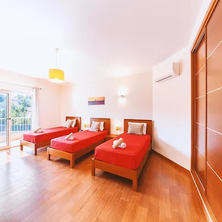 Villa In Albufeira Near Sea Beach * البوفيرا