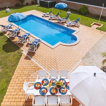 Villa In Albufeira Near Sea Beach * البوفيرا